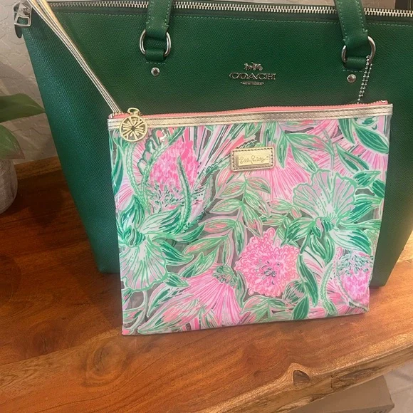 Coach Vibrant Green Leather Tote - Picture 16 of 16